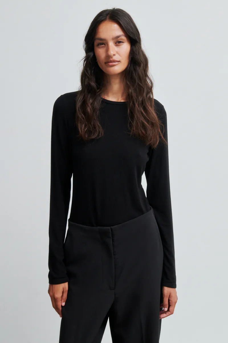 Matima O-Neck Tee, Black