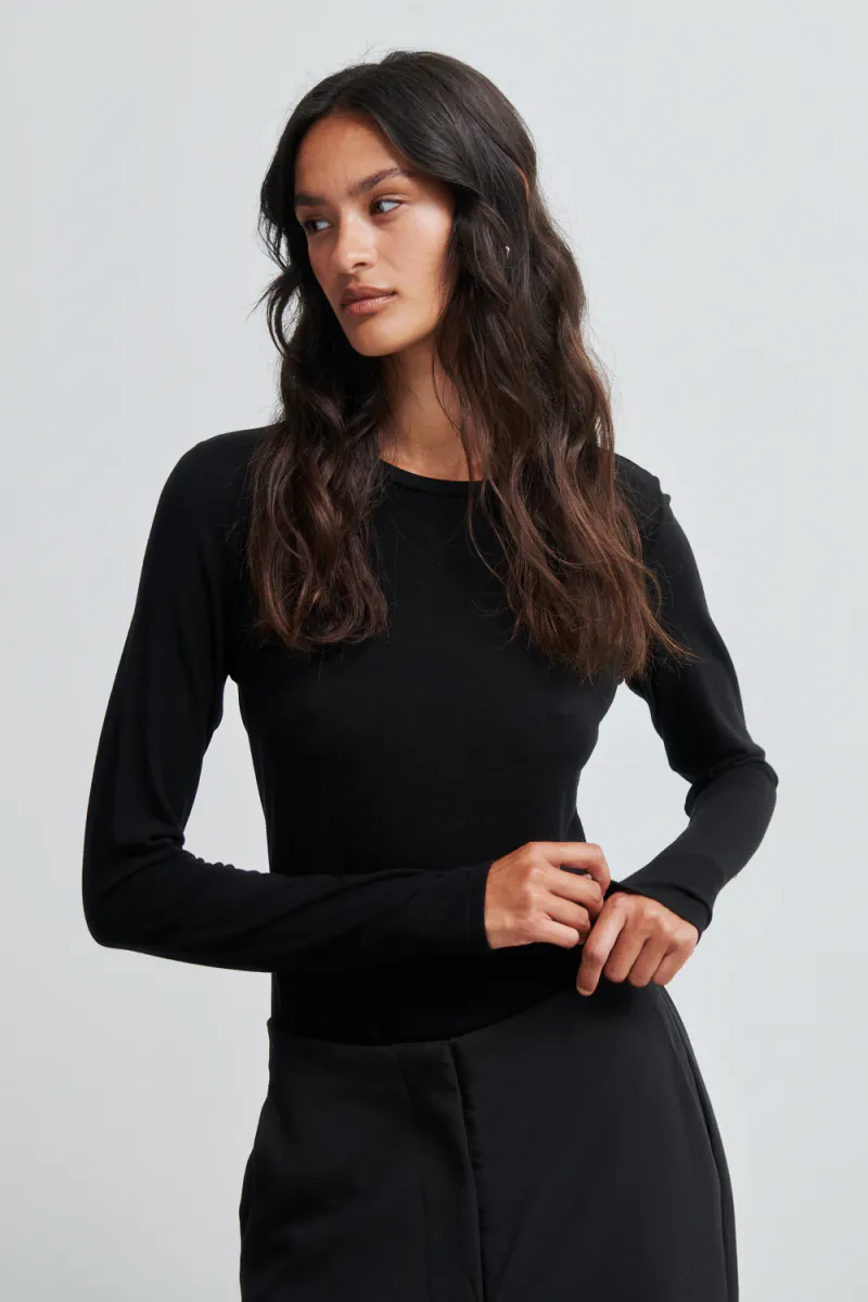 Matima O-Neck Tee, Black
