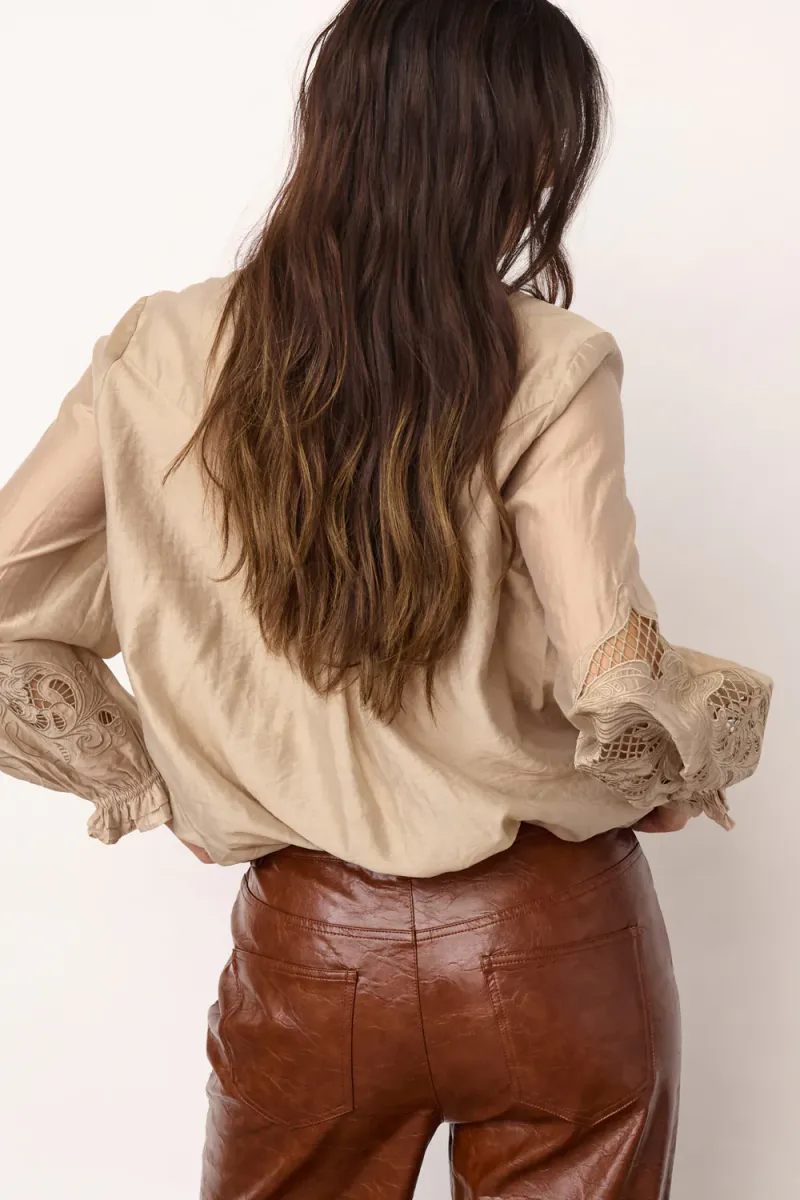 Delin Balloon Emb Shirt, Mink