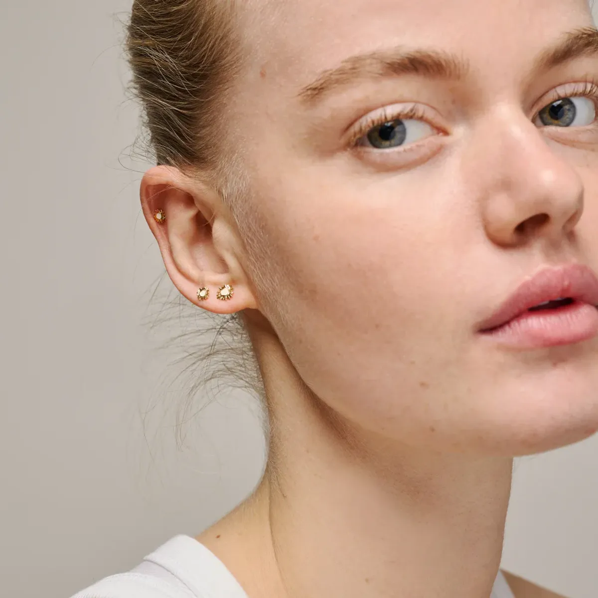 Mini Sunshine Studs (Daisy)