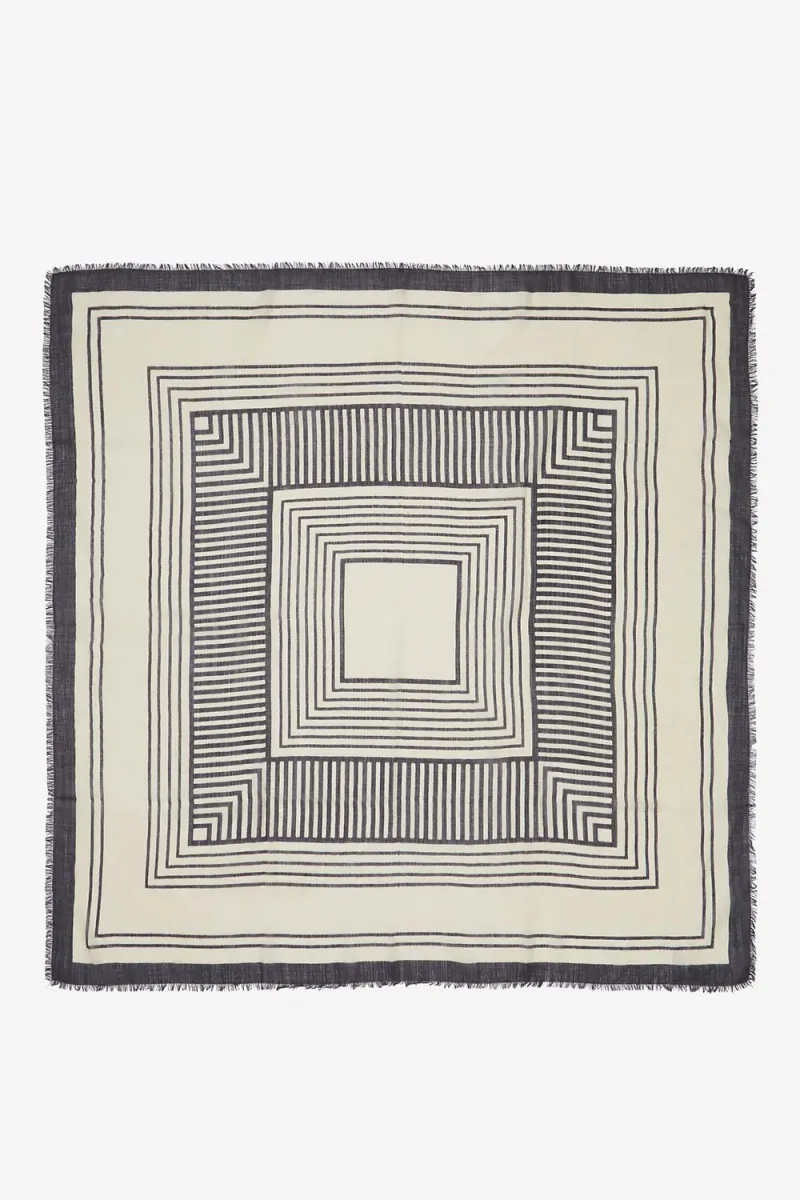 Annie Siw Scarf